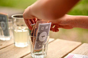 dinero de monopoly